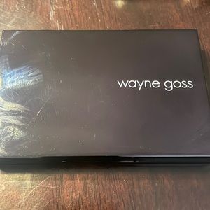 YouTuber Wayne Goss “The Luxury” Eyeshadow Palette